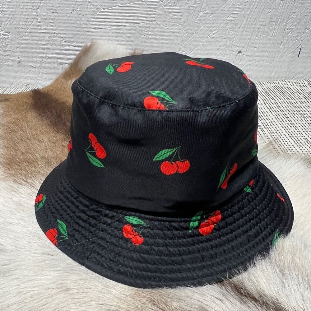 Kids Cherry print Bucket Hat black red one size